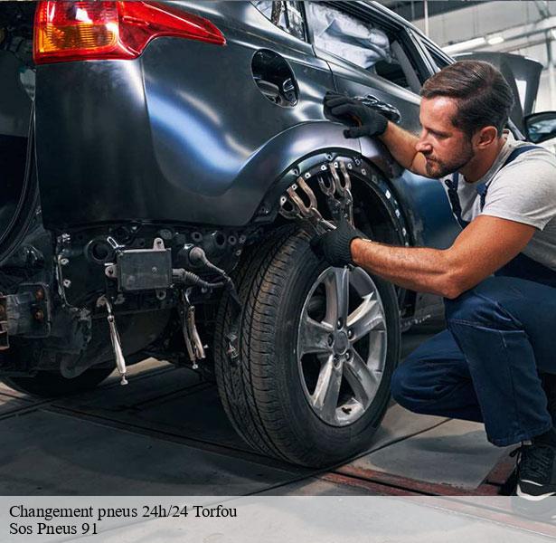 professionnel-du-changement-pneus-24h-24-torfou-91730-7