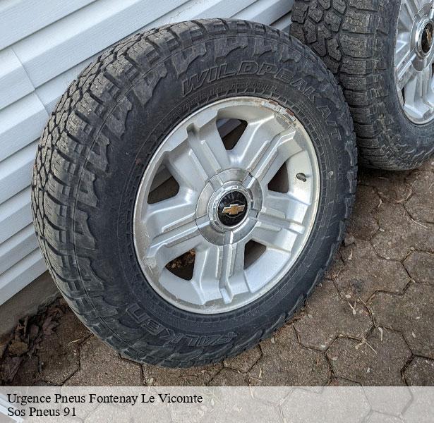 intervention-d-urgence-pneus-fontenay-le-vicomte-91540-1